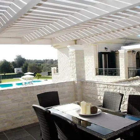 Eurybia Villa Halikounas